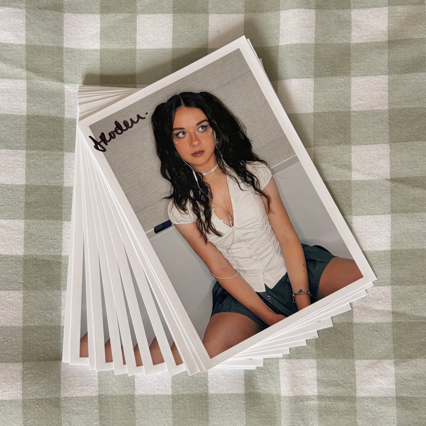 Amelie Signed Photocard (LIMITED NUMBER AVAILABLE)